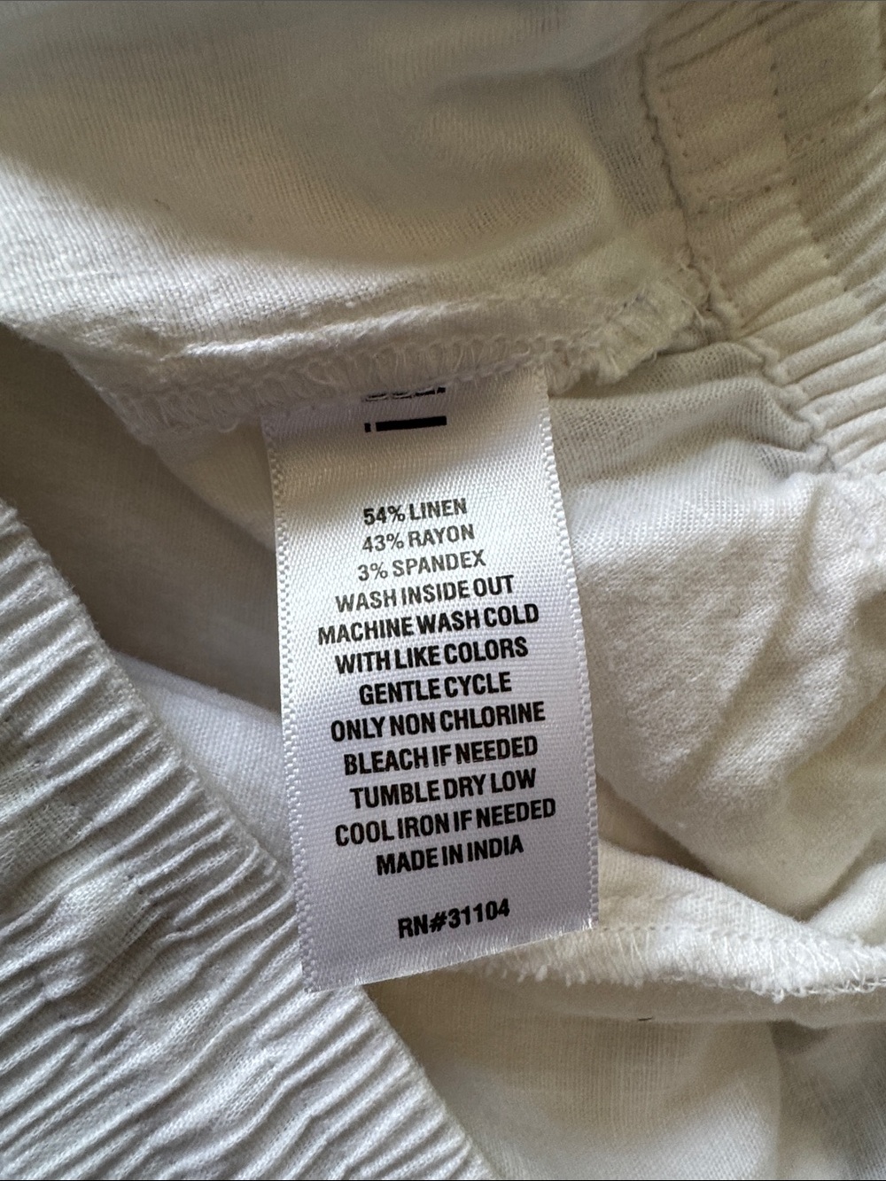 NWT Crown & Ivy Linen/Rayon White Ruffle Short Size Large - Picture 7 of 7
